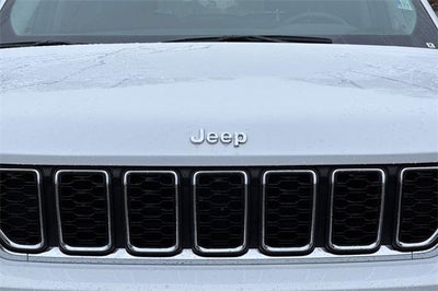 2023 Jeep Grand Cherokee L Laredo