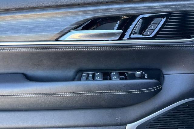 2023 Jeep Wagoneer L Series III