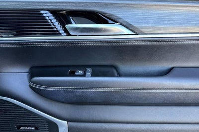 2023 Jeep Wagoneer L Series III