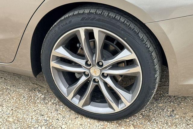 2024 Chevrolet Malibu 2LT
