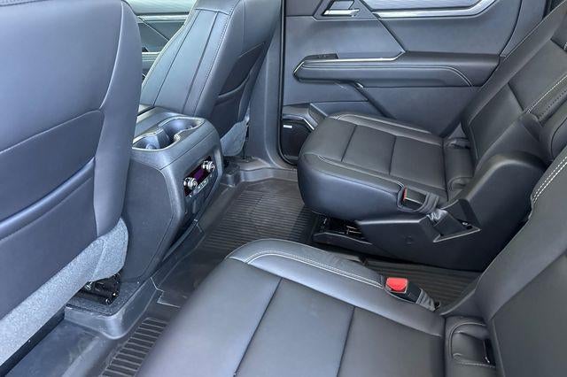 2026 GMC Acadia Elevation - Photo 13
