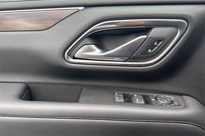 2023 GMC Yukon XL SLE