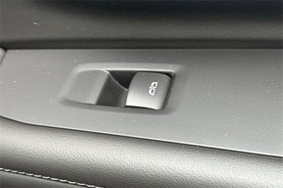 2023 GMC Yukon XL SLE