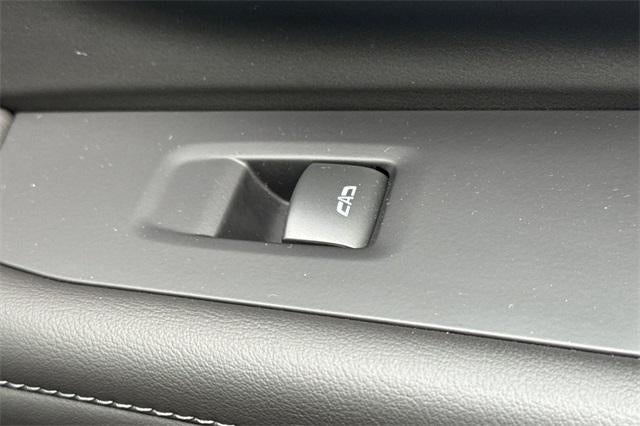 2023 GMC Yukon XL SLE