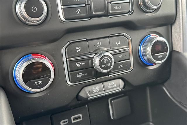 2023 GMC Yukon XL SLE