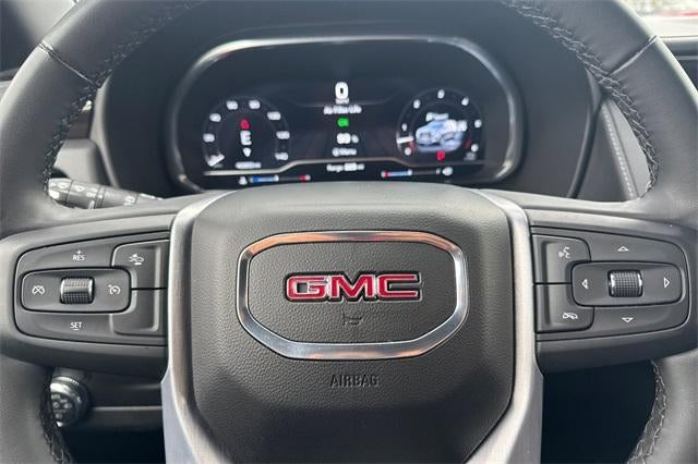 2023 GMC Yukon XL SLE