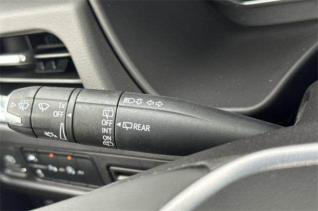 2023 GMC Yukon XL SLE