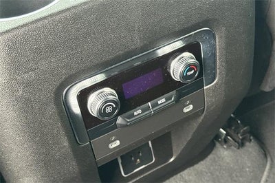 2023 GMC Yukon XL SLE