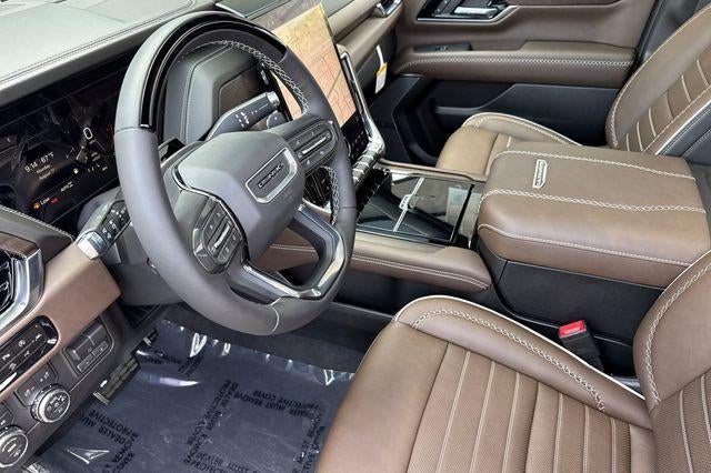 2026 GMC Yukon XL Denali Ultimate - Photo 10