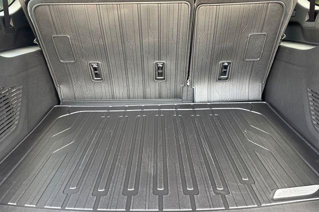 2026 GMC Yukon XL Denali Ultimate - Photo 19