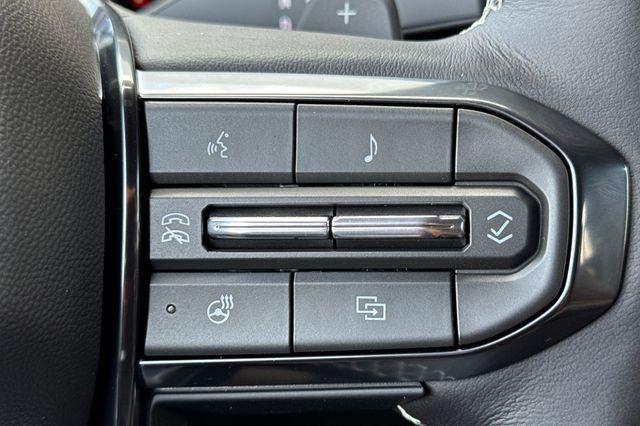 2026 GMC Yukon XL Denali Ultimate - Photo 32
