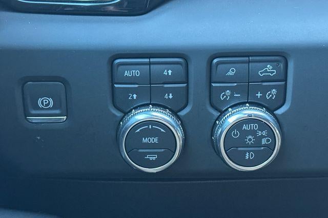 2025 GMC Sierra 2500 HD AT4