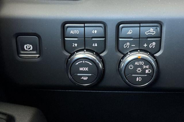 2026 GMC Sierra 2500HD AT4 - Photo 31