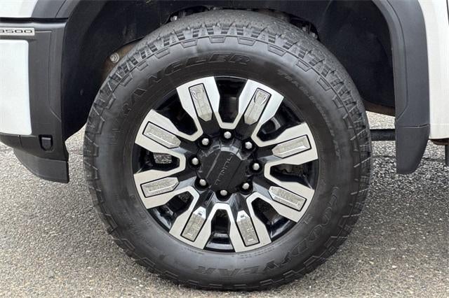 2025 GMC Sierra 3500 HD Denali