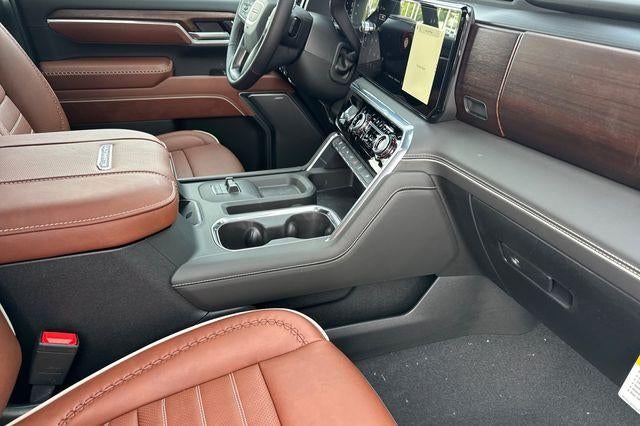 2026 GMC Sierra 3500 HD Denali Ultimate DRW