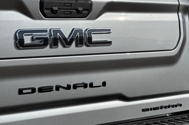 2026 GMC Sierra 3500 HD Denali Ultimate DRW