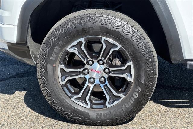 2024 GMC Canyon AT4