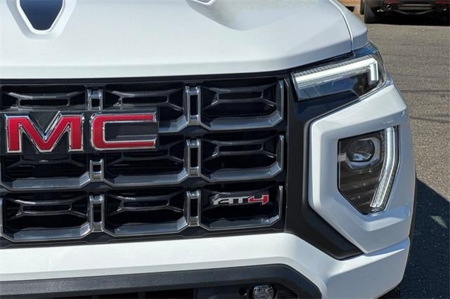 2024 GMC Canyon AT4