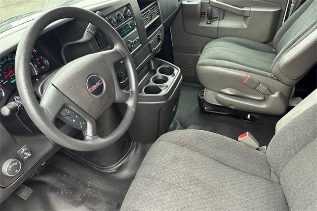 2023 GMC Savana Cargo 2500 Base
