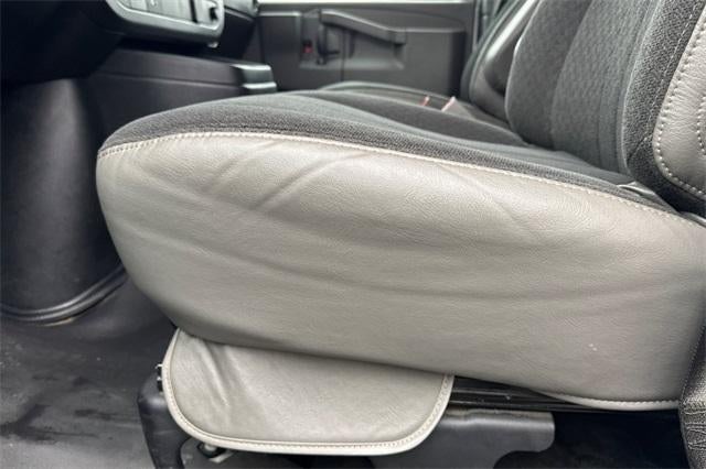 2023 GMC Savana Cargo 2500 Base