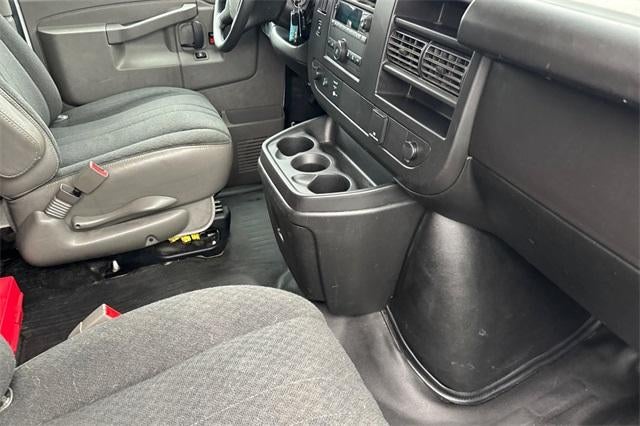 2023 GMC Savana Cargo 2500 Base