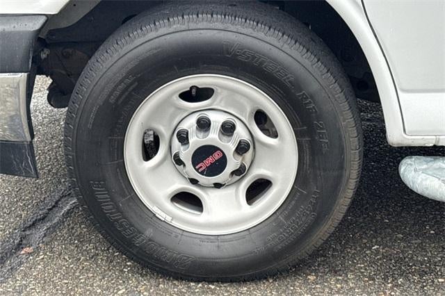 2023 GMC Savana Cargo 2500 Base