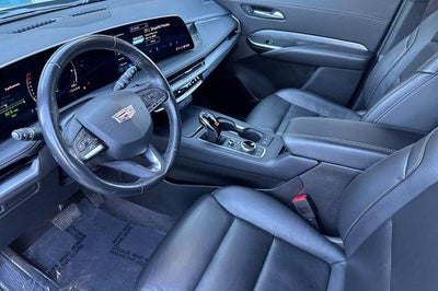 2024 Cadillac XT4 Premium Luxury