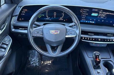 2024 Cadillac XT4 Premium Luxury