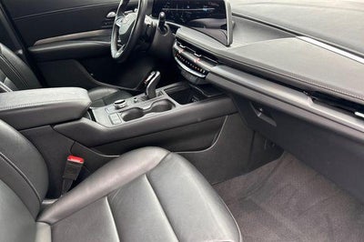 2024 Cadillac XT4 Premium Luxury