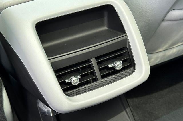 2024 Cadillac LYRIQ Sport 1