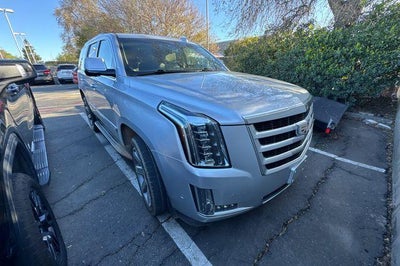 2018 Cadillac Escalade Luxury