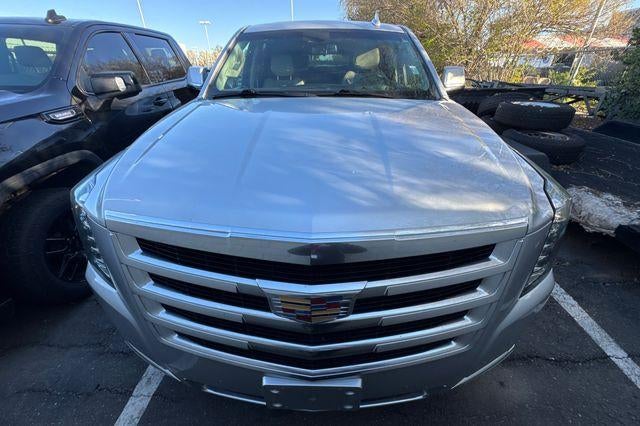 2018 Cadillac Escalade Luxury