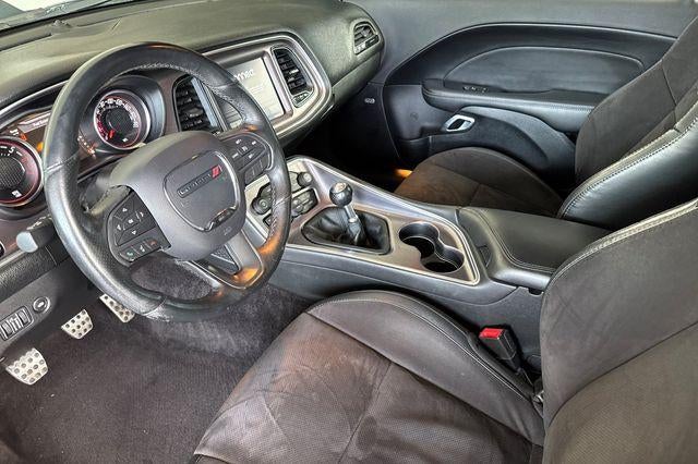 2017 Dodge Challenger 392 Hemi Scat Pack Shaker