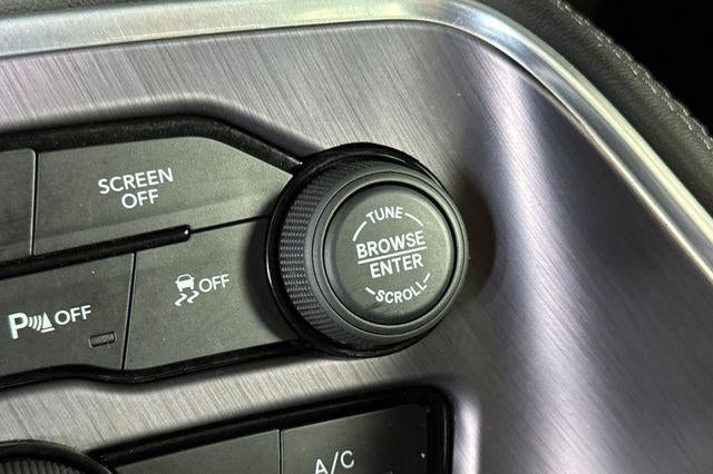 2017 Dodge Challenger 392 Hemi Scat Pack Shaker