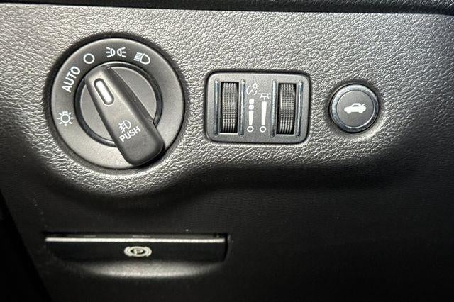 2017 Dodge Challenger 392 Hemi Scat Pack Shaker