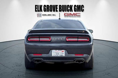 2017 Dodge Challenger 392 Hemi Scat Pack Shaker