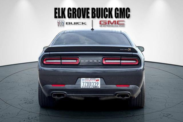 2017 Dodge Challenger 392 Hemi Scat Pack Shaker