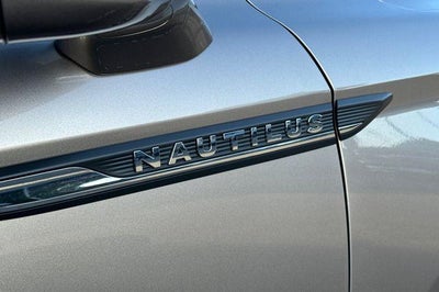 2021 Lincoln Nautilus Reserve