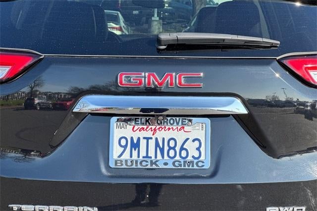 2024 GMC Terrain SLT