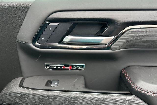 2025 GMC Sierra 1500 AT4X