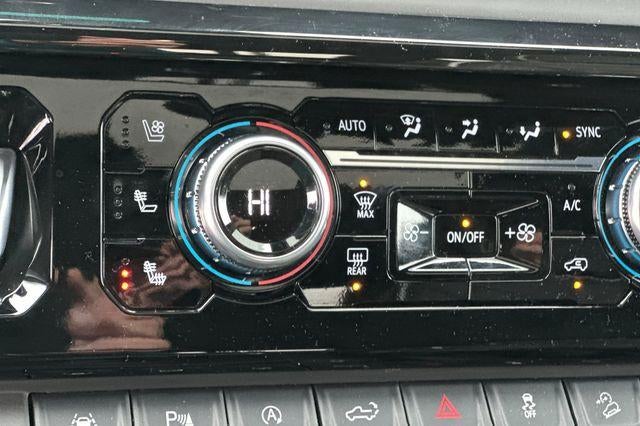 2025 GMC Sierra 1500 AT4X