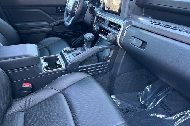 2025 Toyota Tacoma 4WD SR