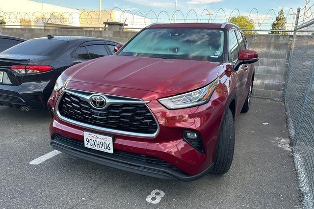 2023 Toyota Highlander L