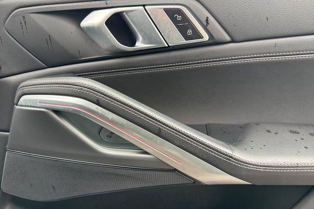 2022 BMW X6 xDrive40i