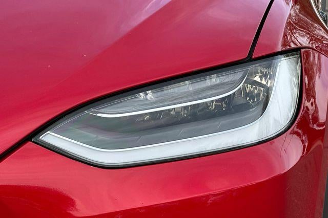 2022 Tesla Model X Plaid