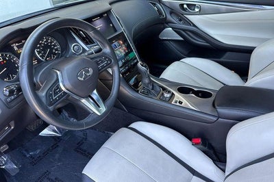2022 INFINITI Q60 LUXE