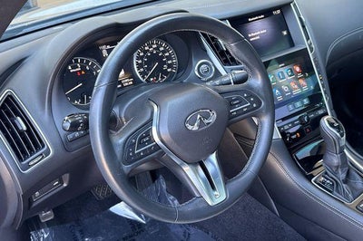 2022 INFINITI Q60 LUXE