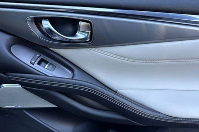 2022 INFINITI Q60 LUXE