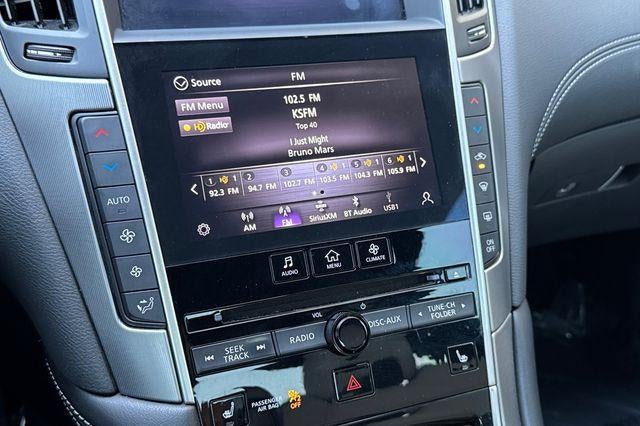 2022 INFINITI Q60 LUXE