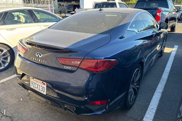 2022 INFINITI Q60 LUXE